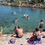 Petite Paradise * אוליבה